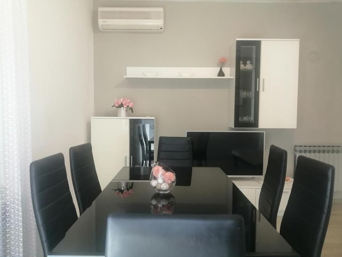 Apartment Vera, 80 M From The Sea Novigrad Istria Εξωτερικό φωτογραφία
